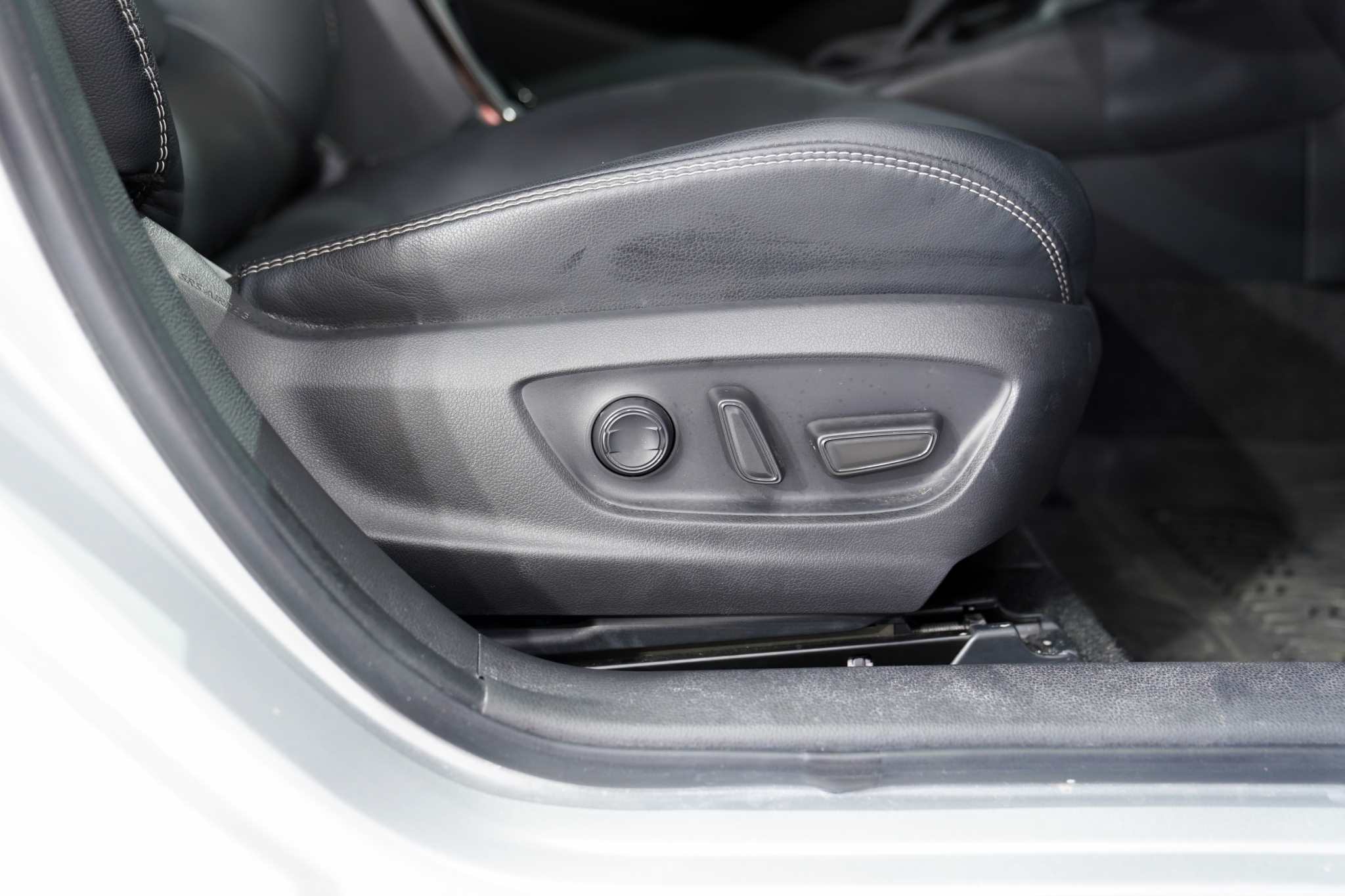2022 TOYOTA ALTIS 1.8 HEV PREMIUN AT