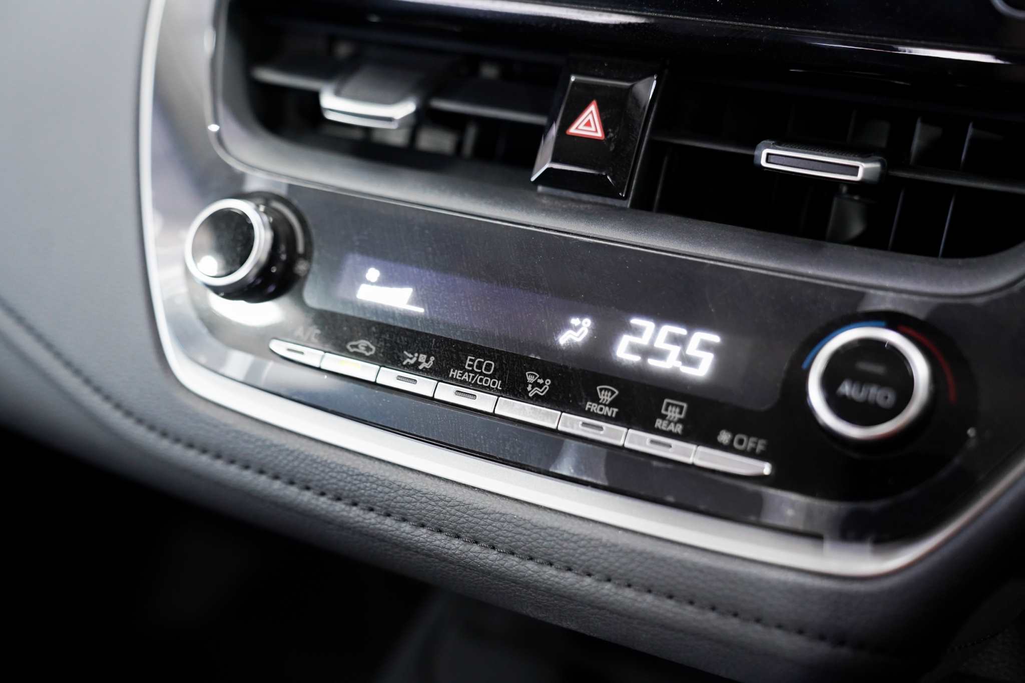 2022 TOYOTA ALTIS 1.8 HEV PREMIUN AT