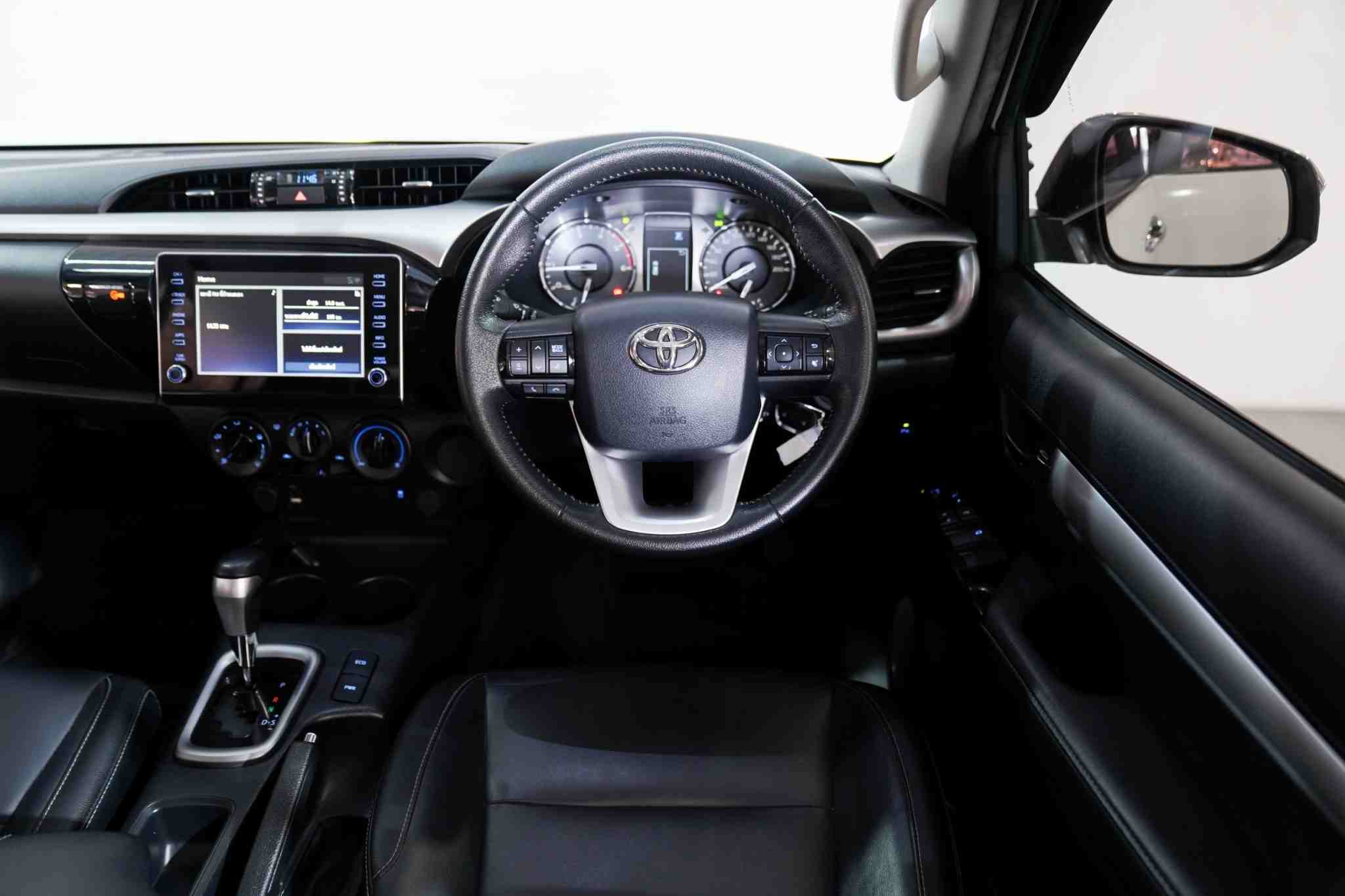 2021 TOYOTA REVO 2.4 MID DOUBLECAB AT