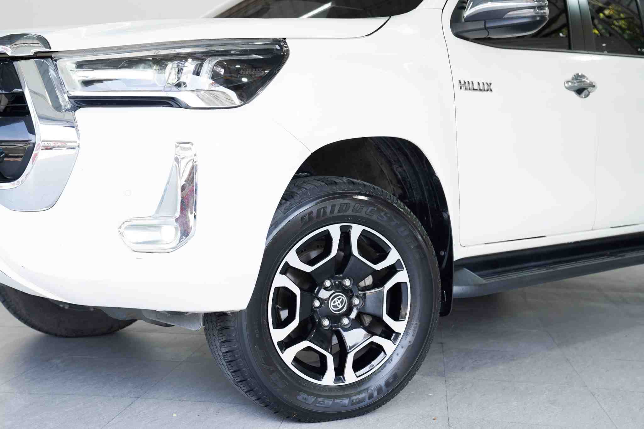 2021 TOYOTA REVO 2.4 MID DOUBLECAB AT