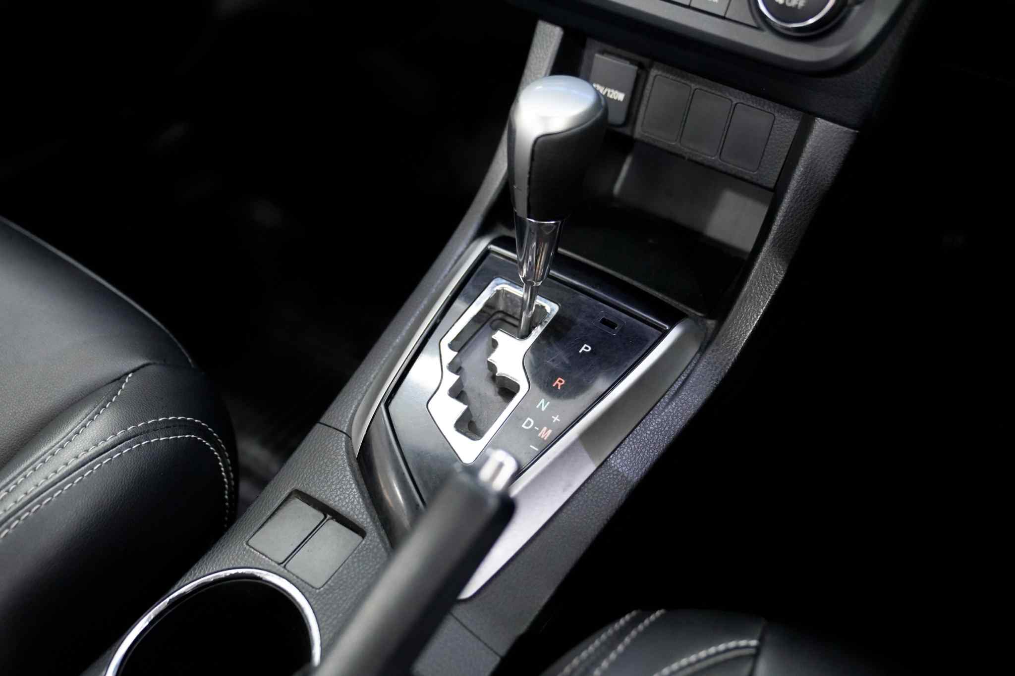 2018 TOYOTA ALTIS 1.8 E AT