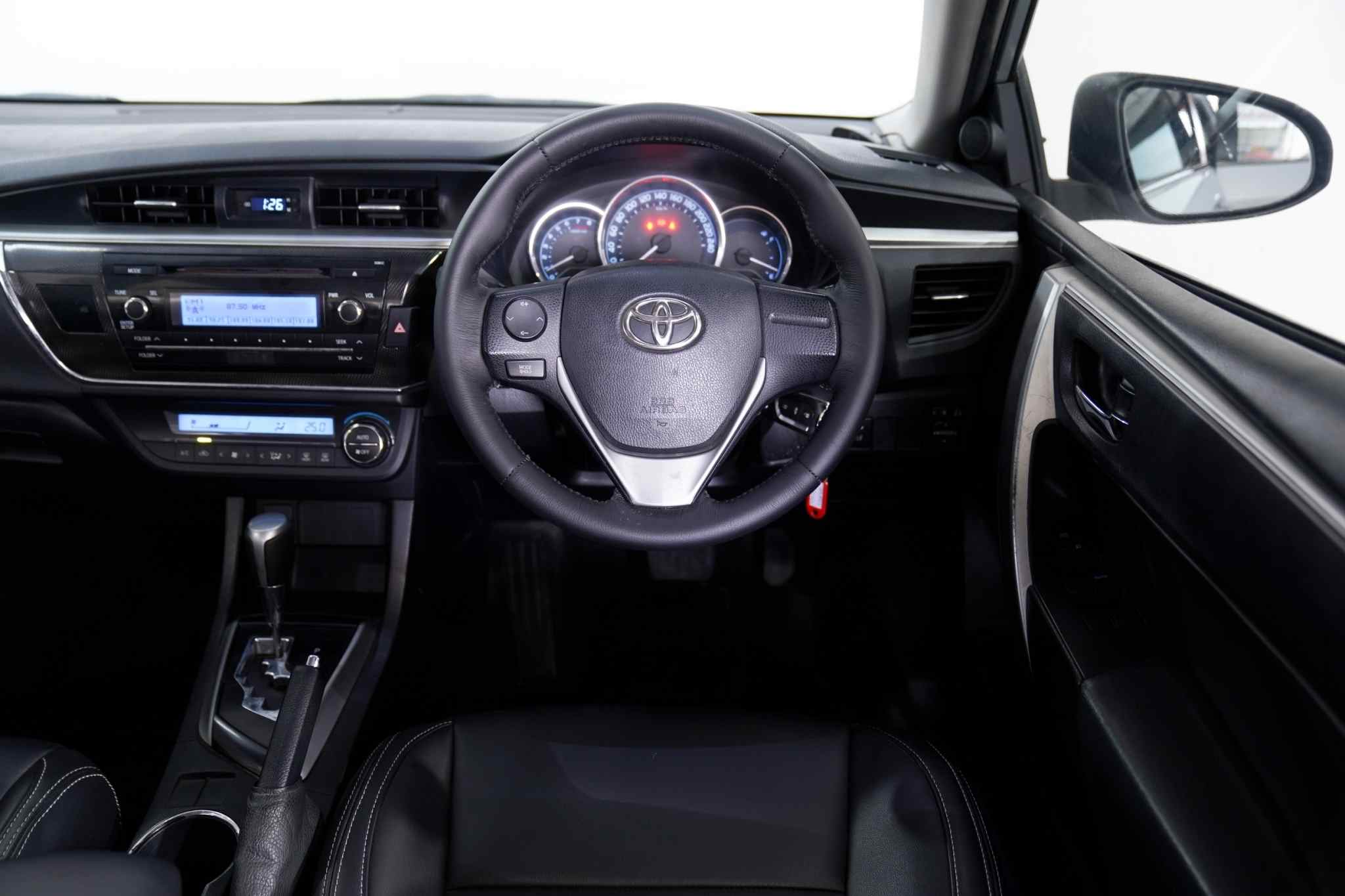 2018 TOYOTA ALTIS 1.8 E AT