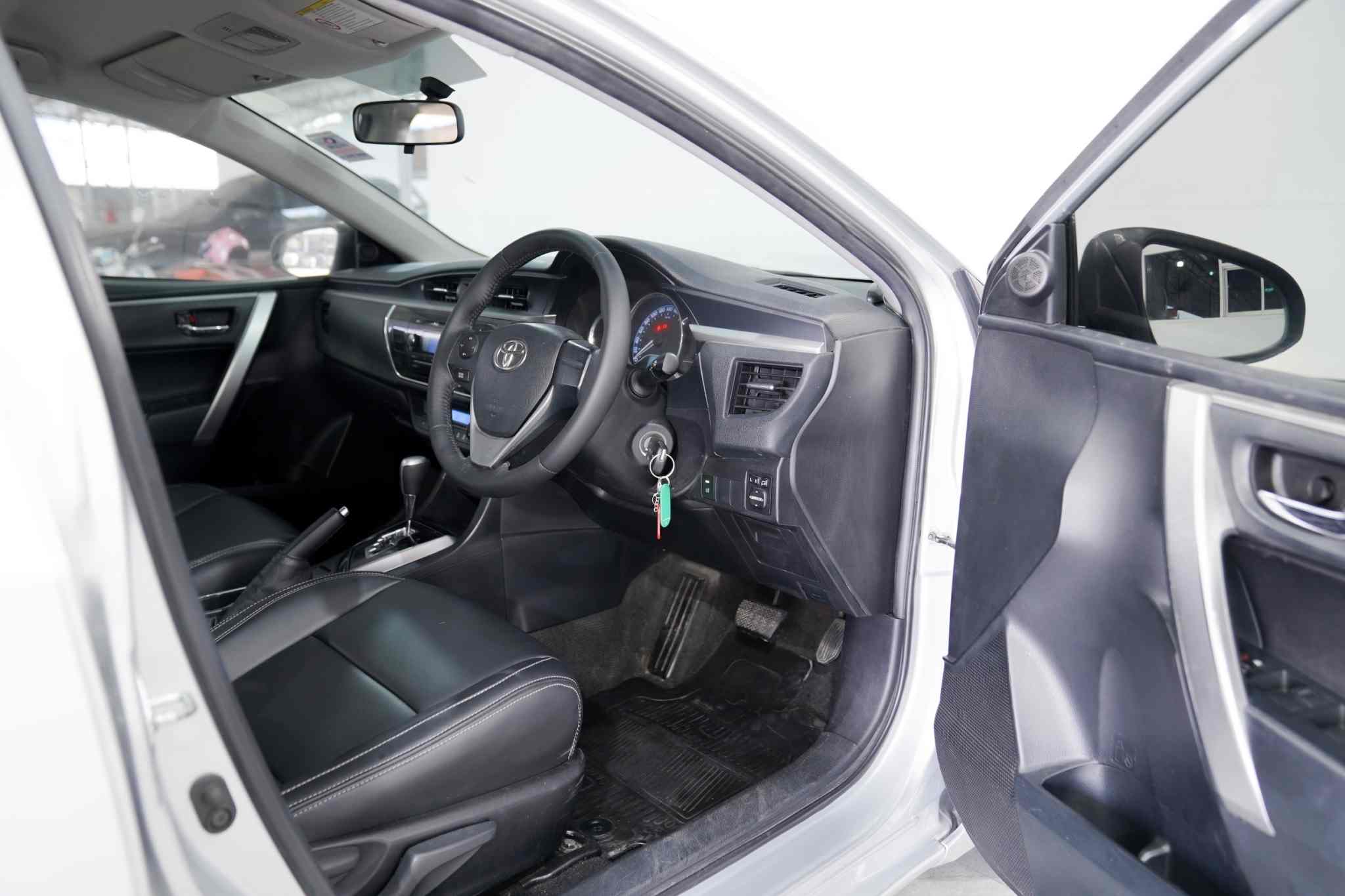 2018 TOYOTA ALTIS 1.8 E AT