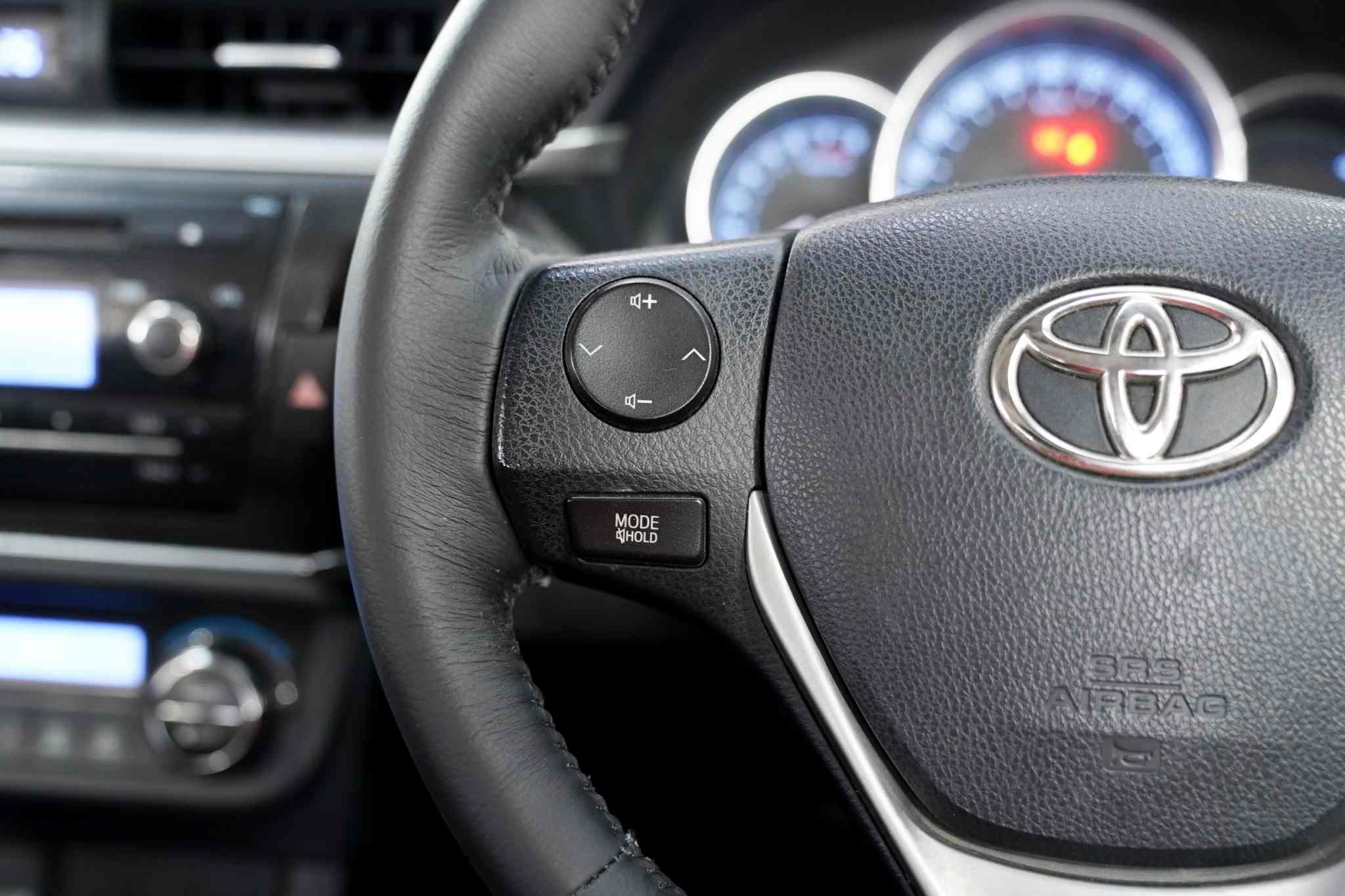 2018 TOYOTA ALTIS 1.8 E AT