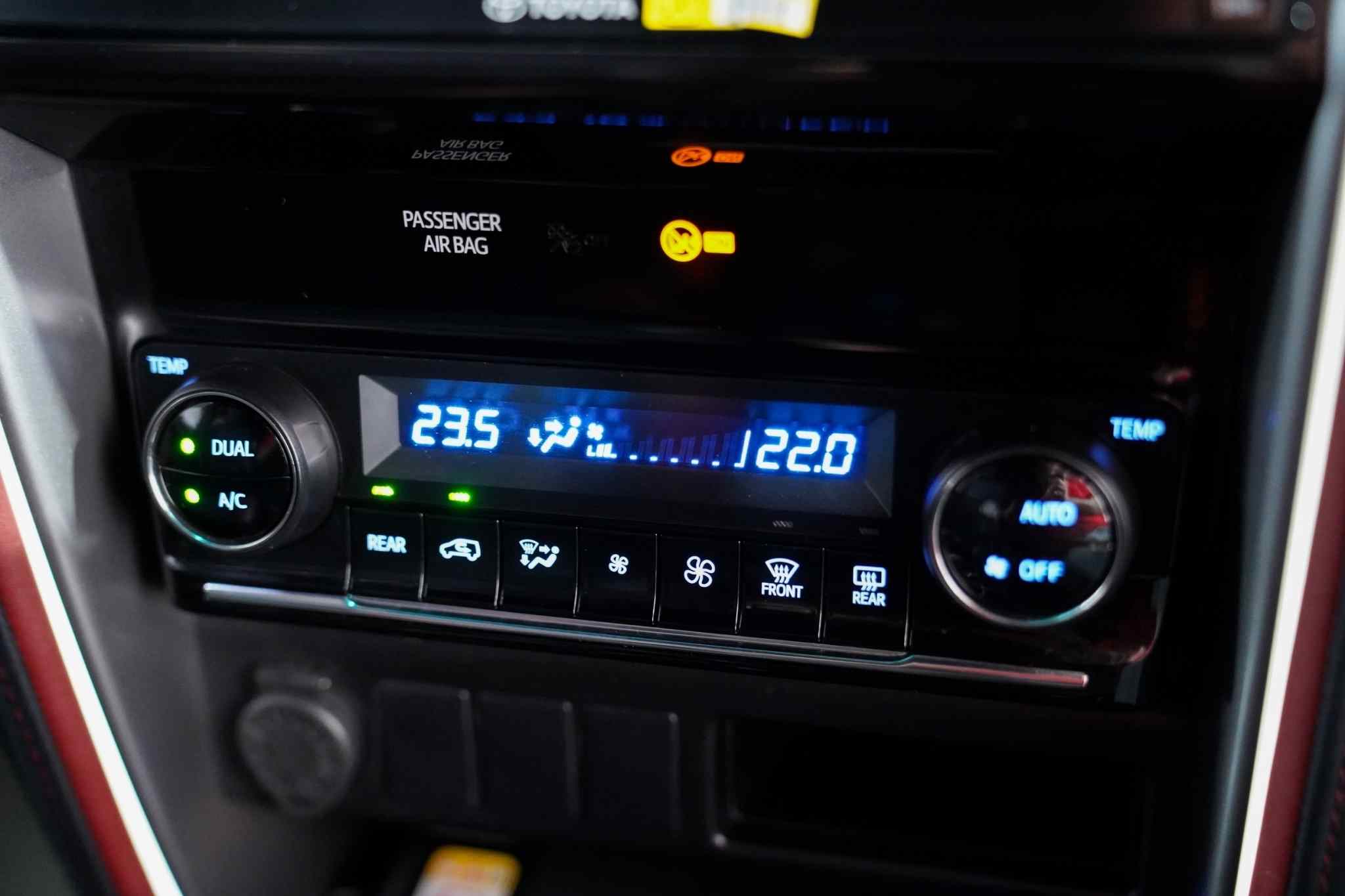 2022 TOYOTA FORTUNER 2.4 Legender AT