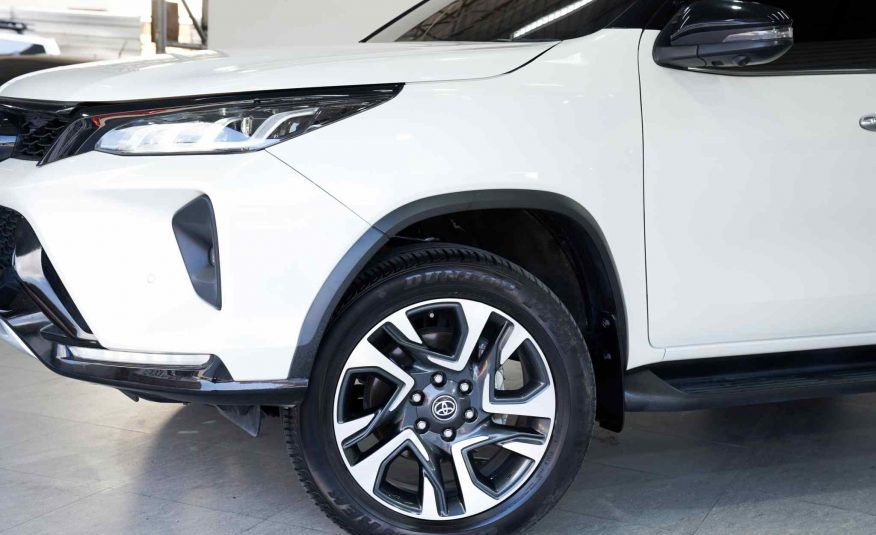 2022 TOYOTA FORTUNER 2.4 Legender AT