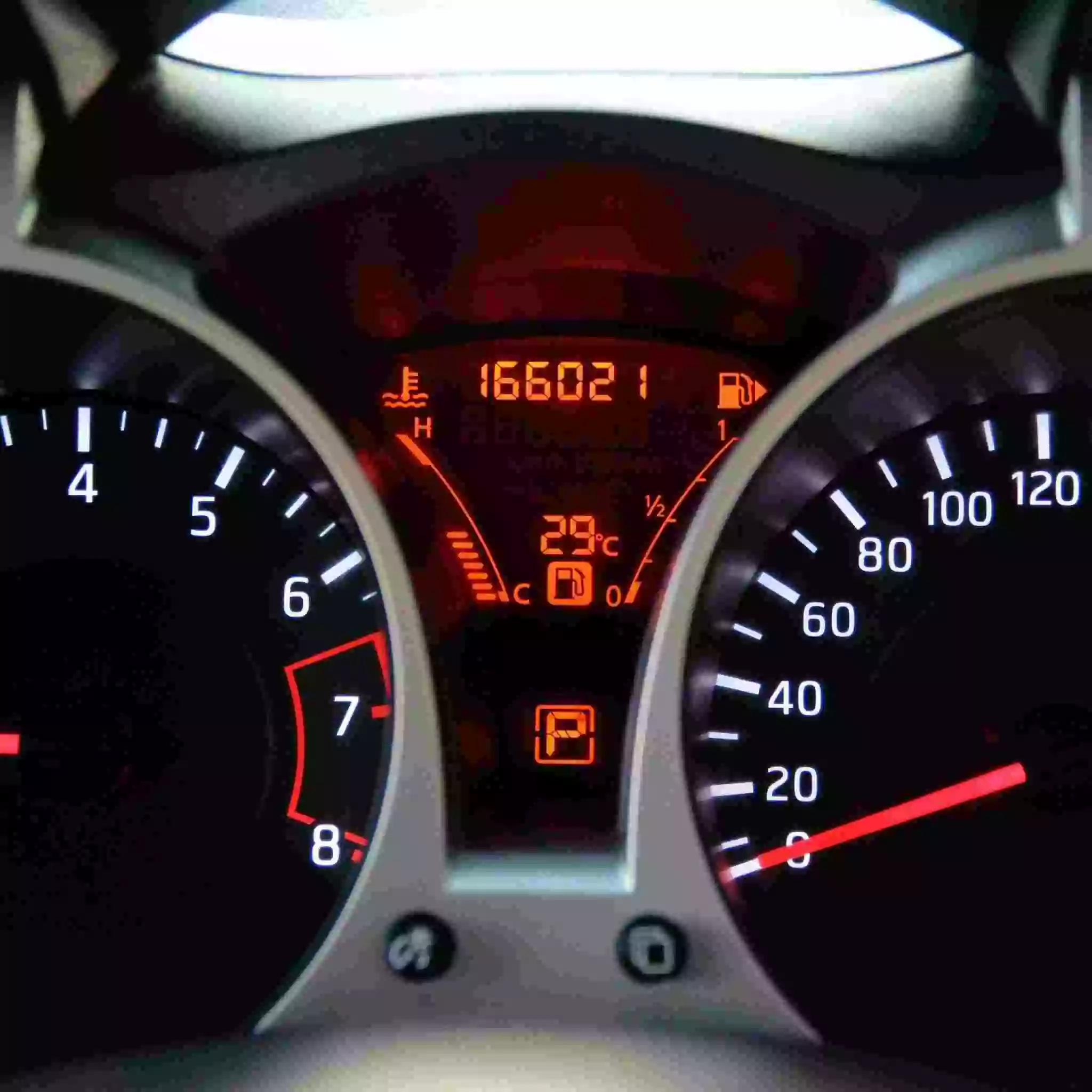 2014 NISSAN JUKE 1.6 V