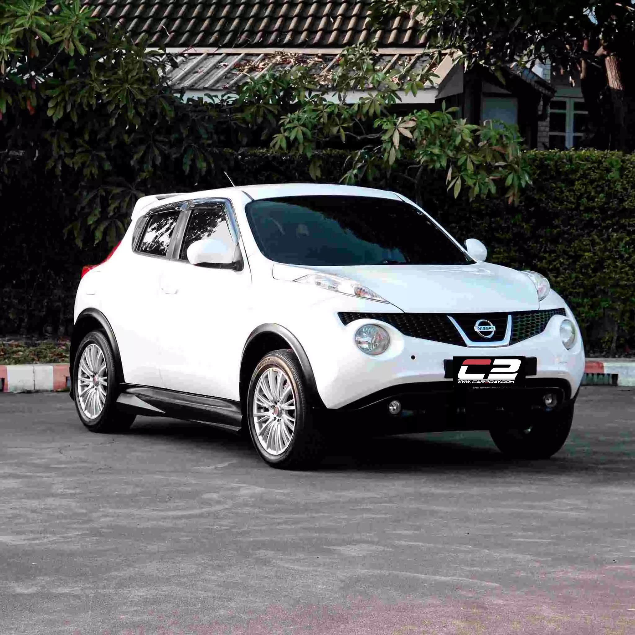 2014 NISSAN JUKE 1.6 V