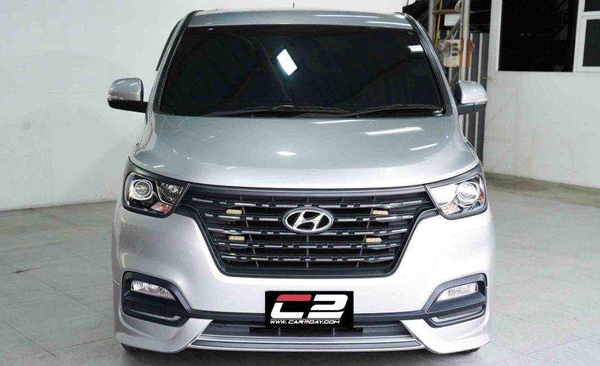 2019 HYUNDAI H1 2.5 Elite AT