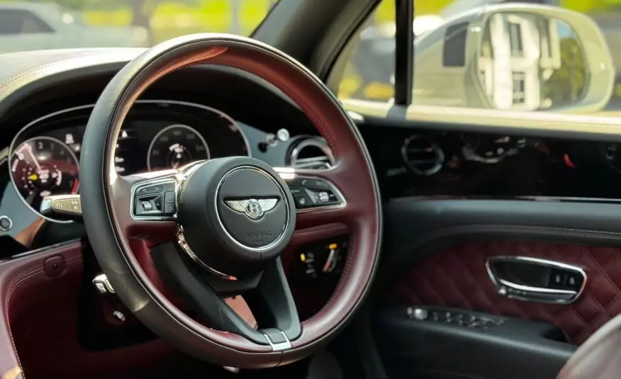 2022 Bentley Bentayga