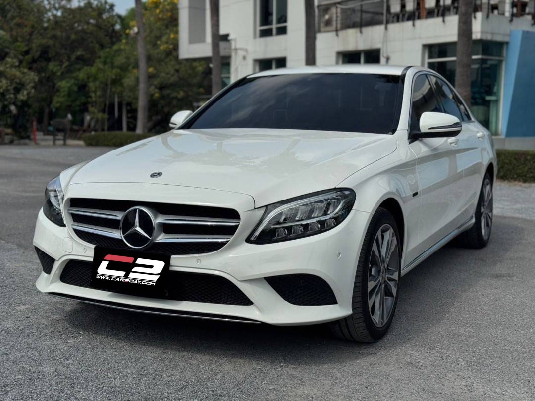 2019 Mercedes Benz C300e Avantgarde