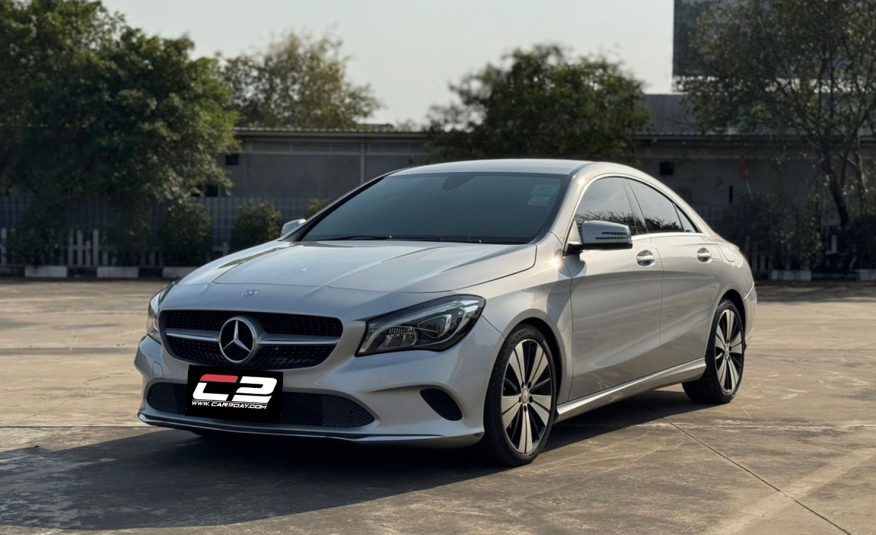 2017 Mercedes Benz CLA200