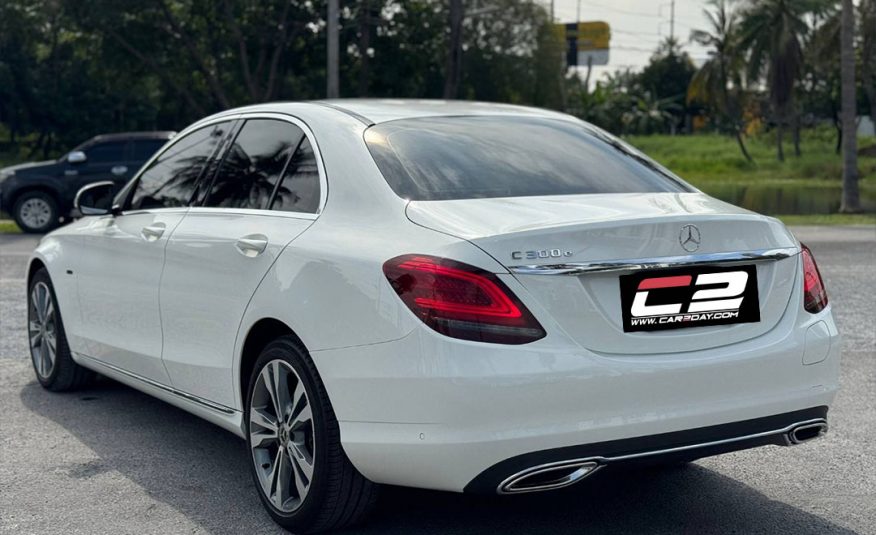 2019 Mercedes Benz C300e Avantgarde