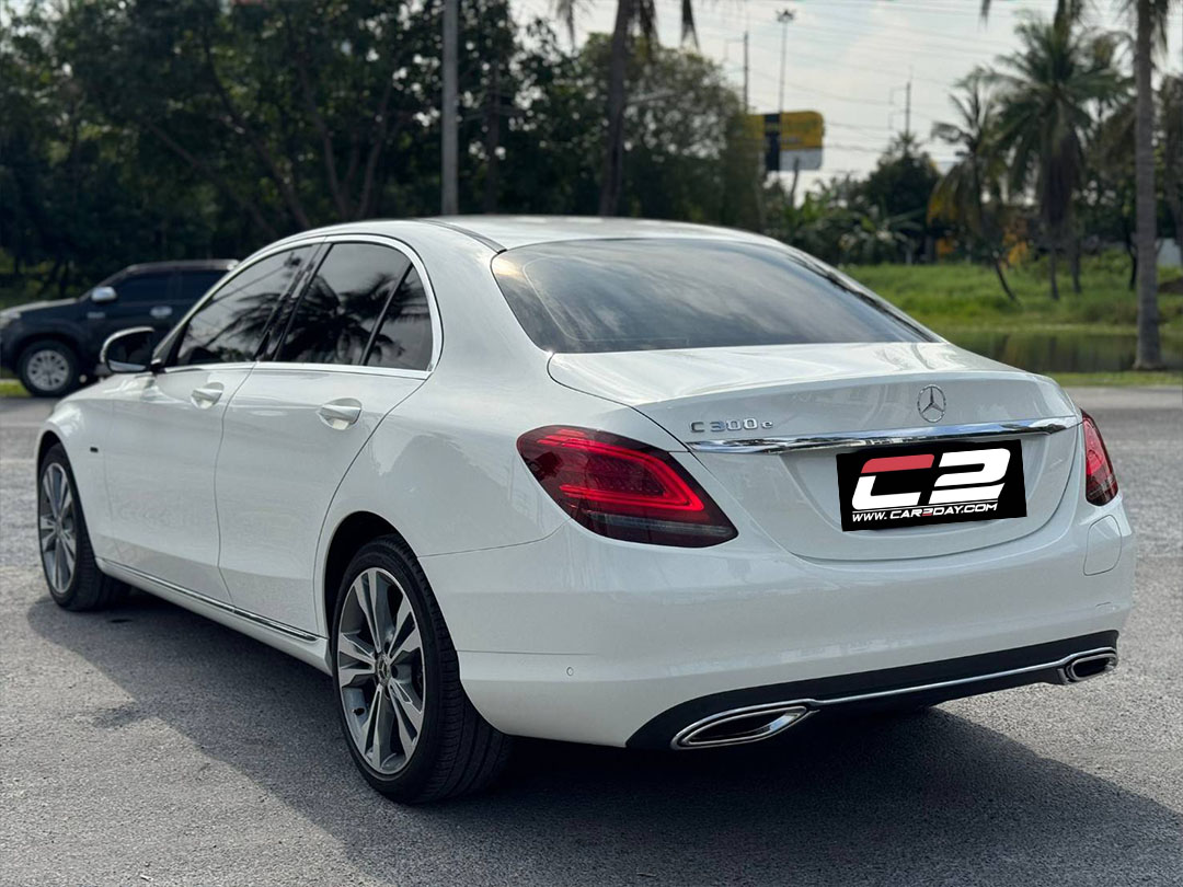2019 Mercedes Benz C300e Avantgarde