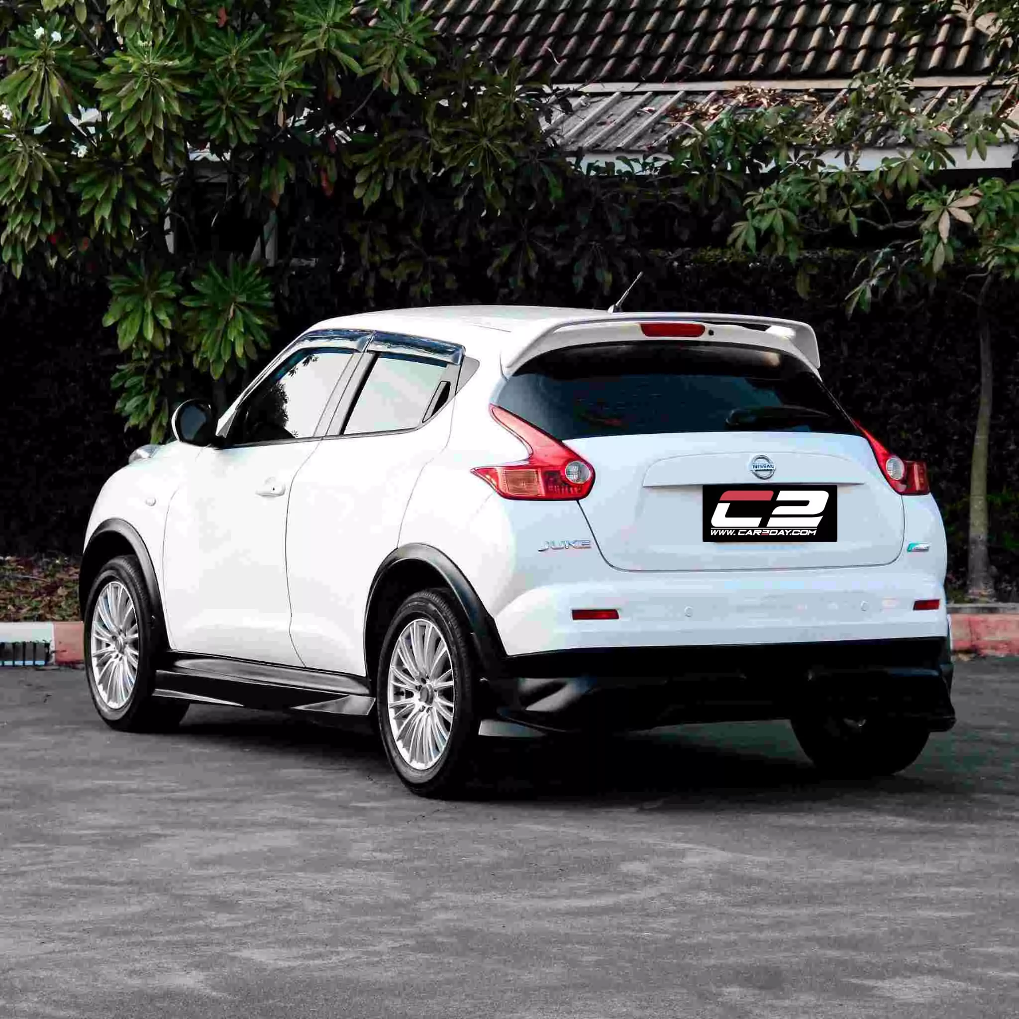 2014 NISSAN JUKE 1.6 V