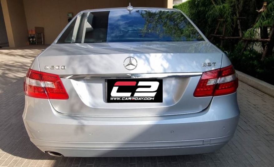 2012 MERCEDES BENZ E200 NGT