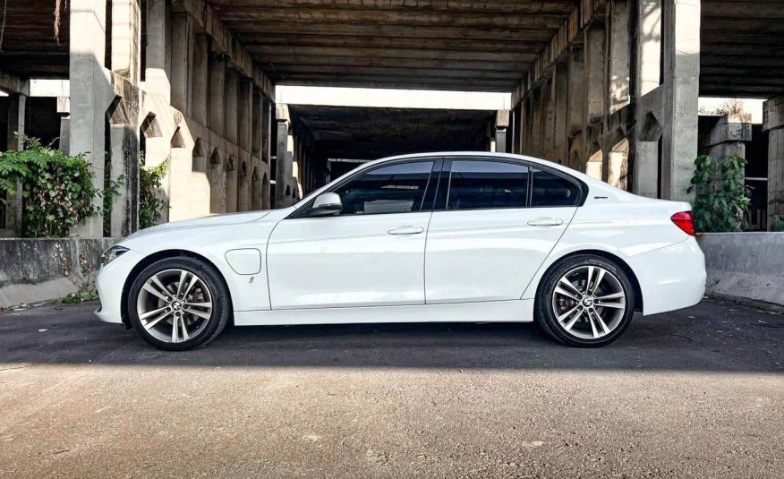 2019 BMW SERIES3 330e 2.0 Sport