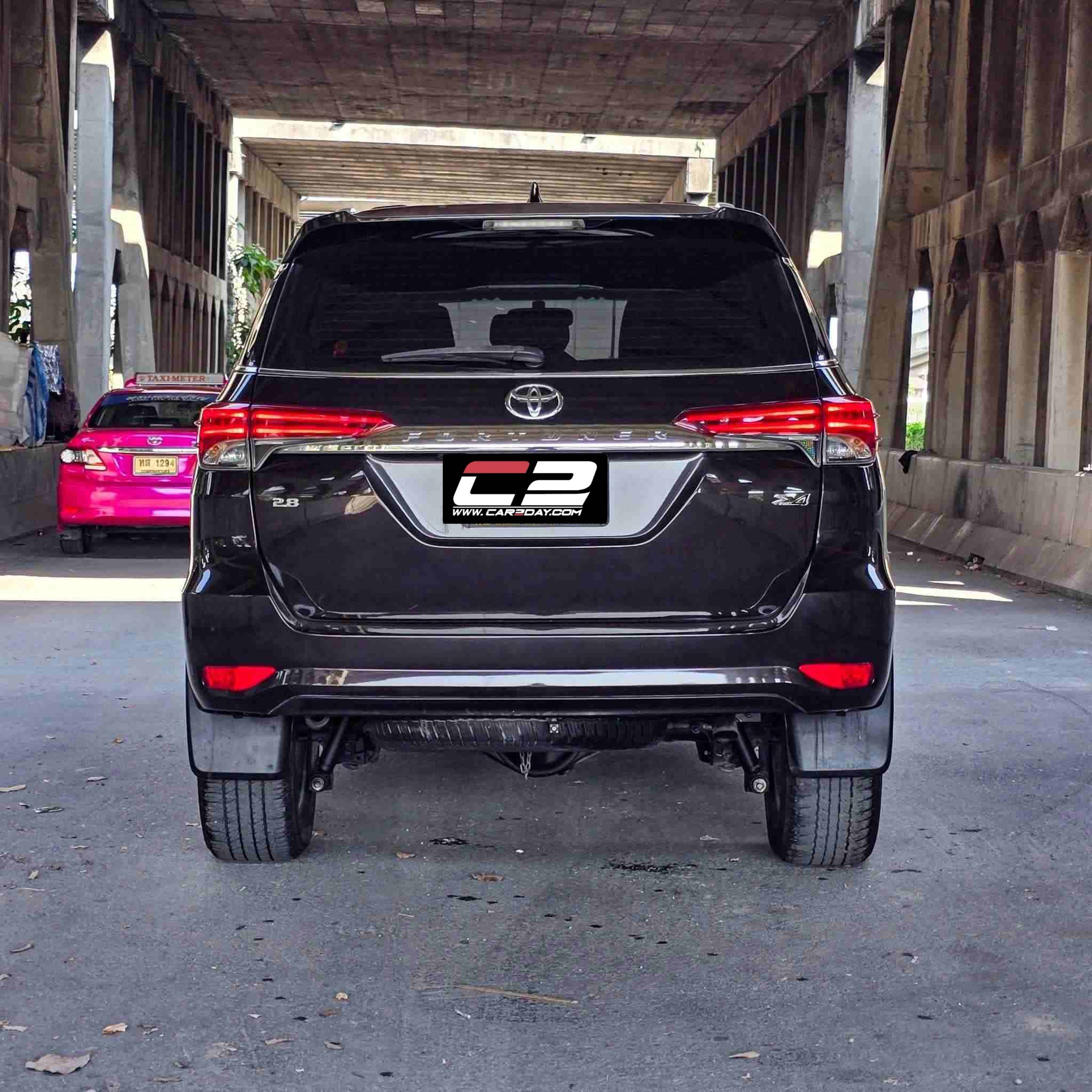 2015 TOYOTA FORTUNER 2.8 V 4WD