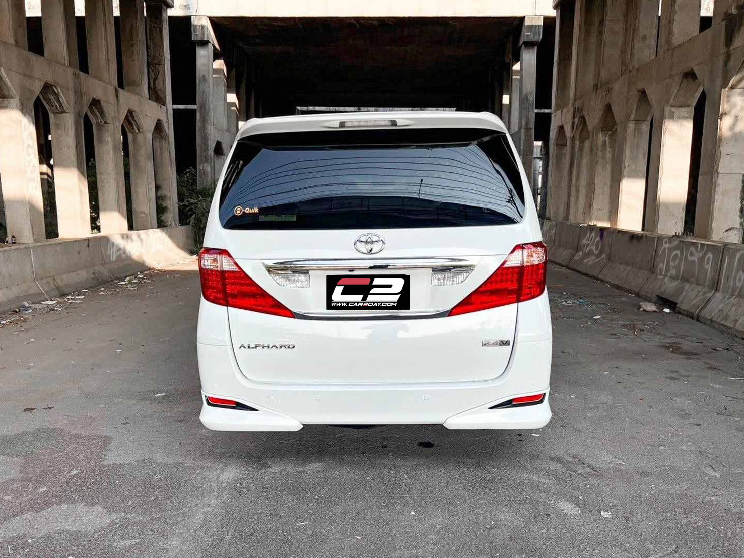 2010 Toyota Alphard 2.4V