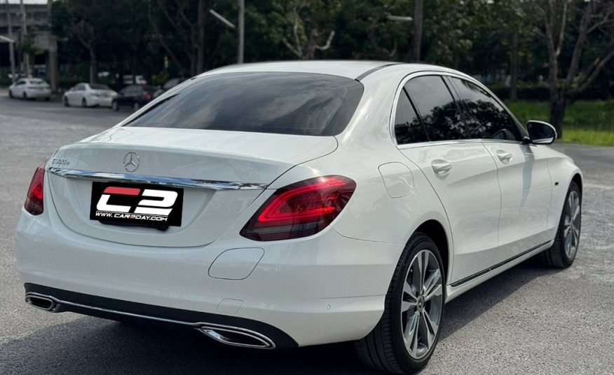 2019 Mercedes Benz C300e Avantgarde