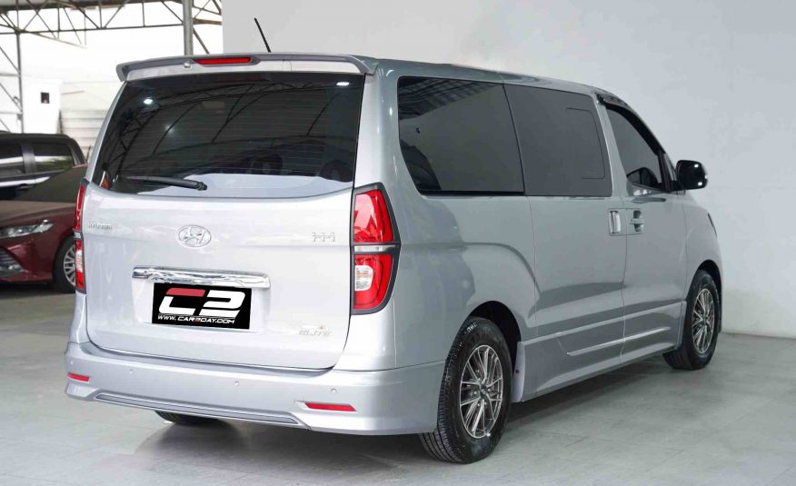 2019 HYUNDAI H1 2.5 Elite AT