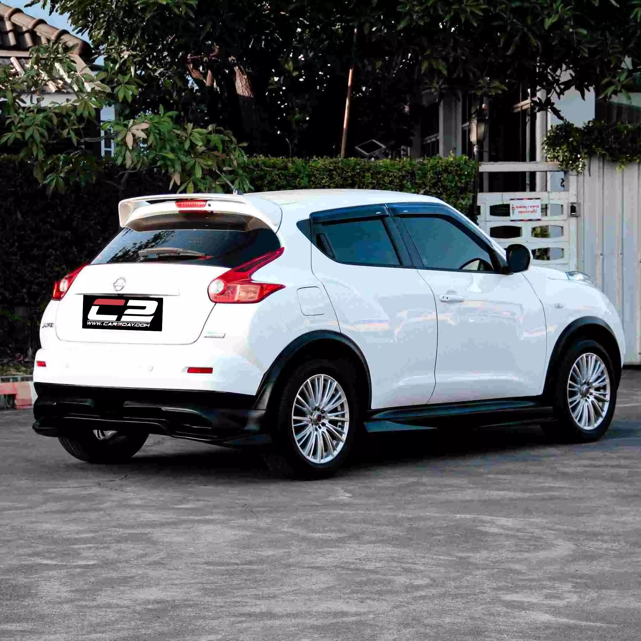 2014 NISSAN JUKE 1.6 V