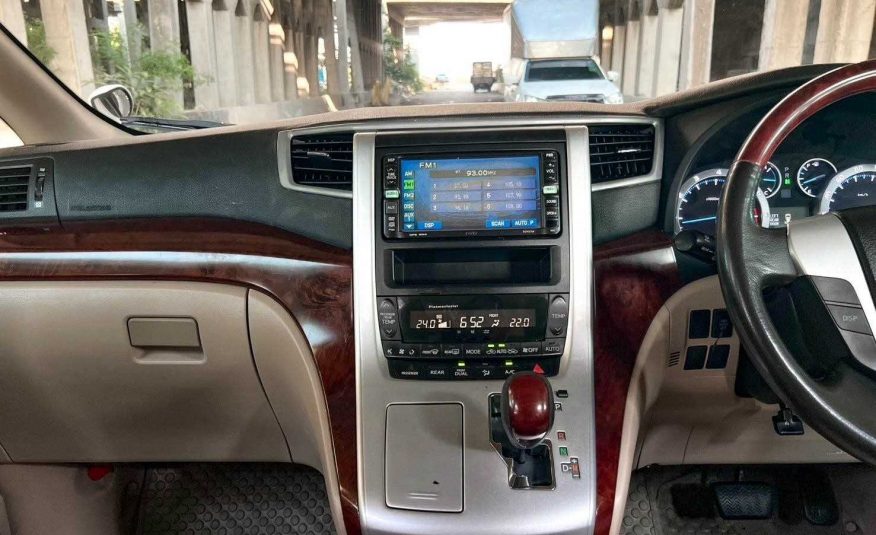 2010 Toyota  Alphard 2.4V