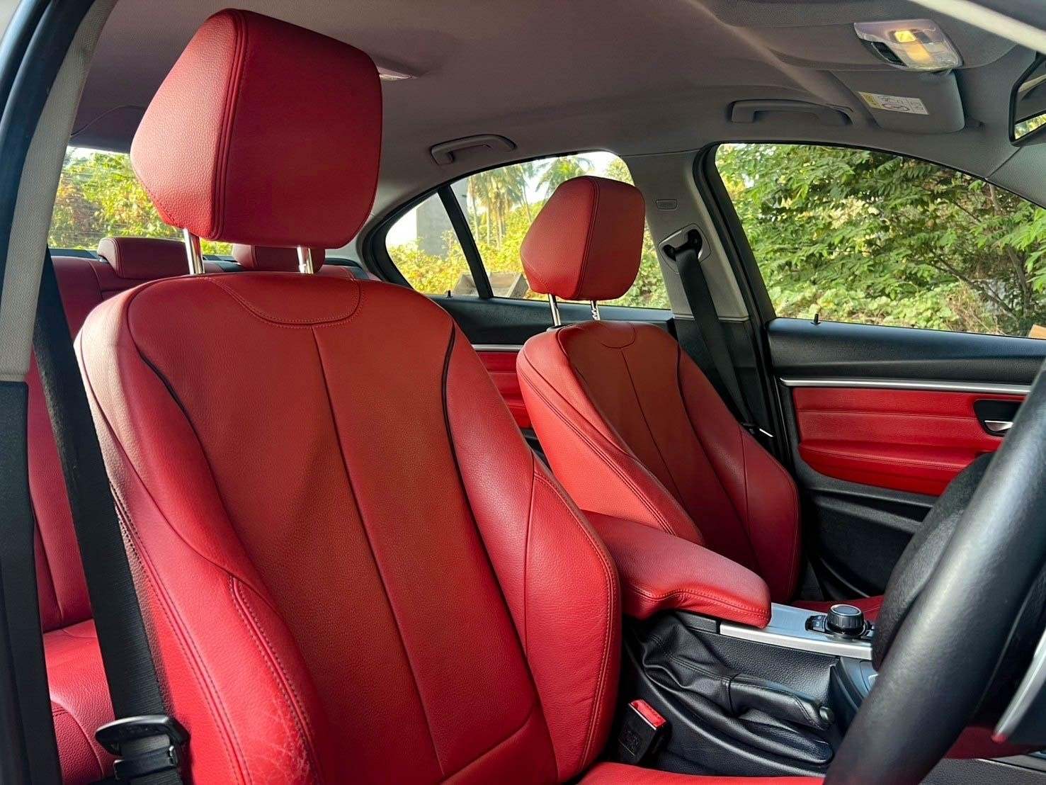 2019 BMW SERIES3 330e 2.0 Sport