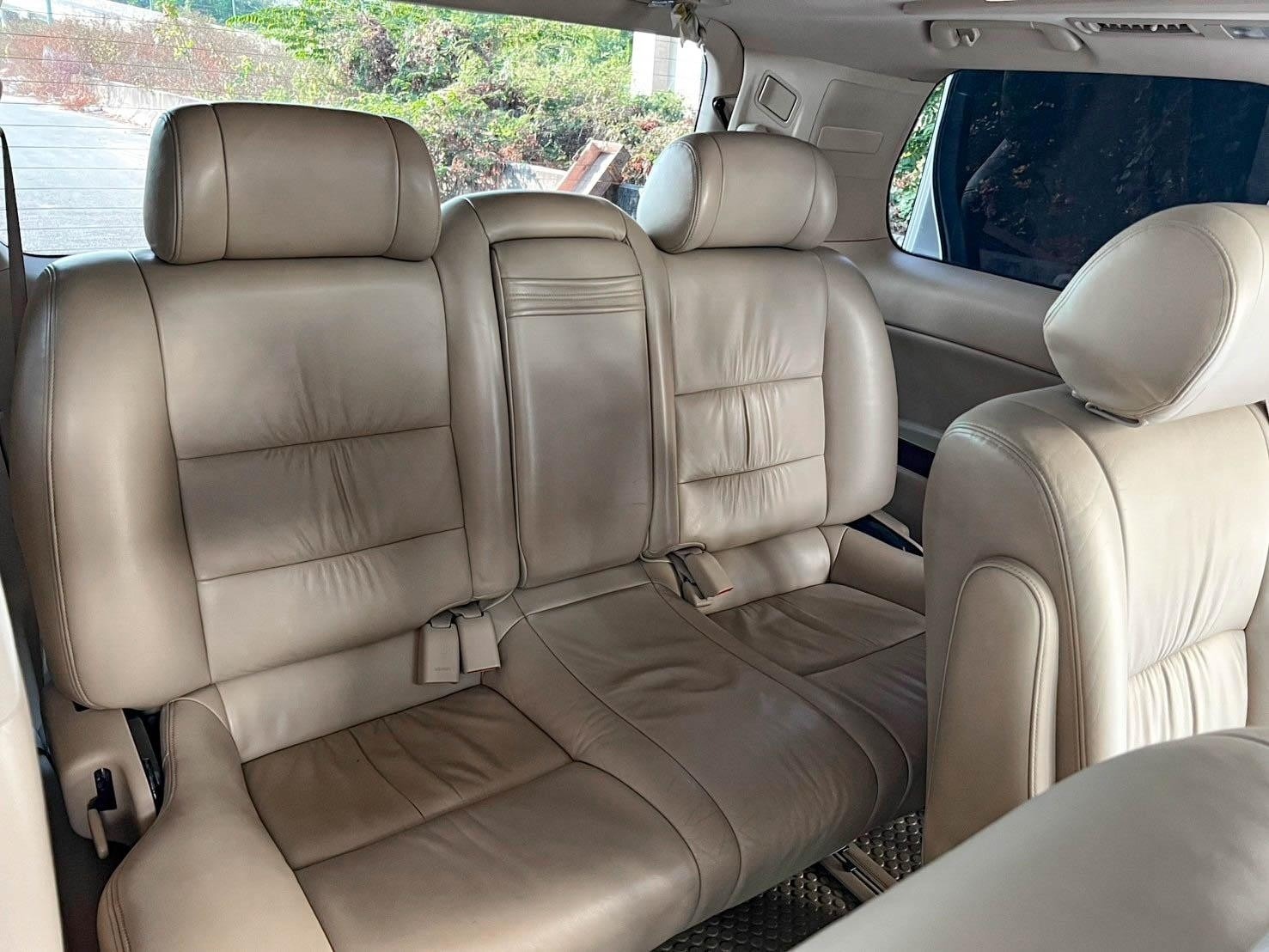 2010 Toyota Alphard 2.4V
