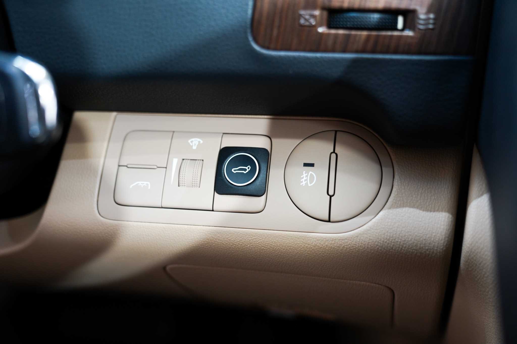 2019 HYUNDAI H1 2.5 Elite AT