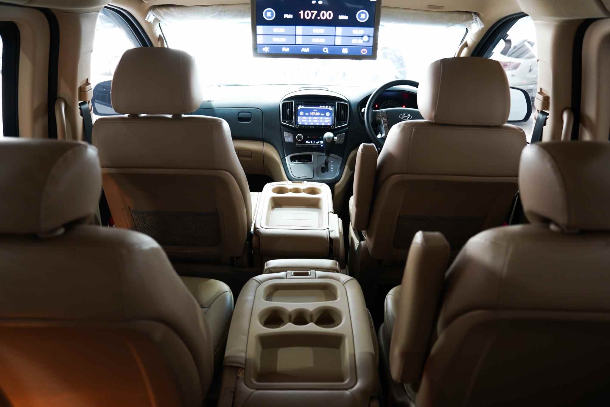 2019 HYUNDAI H1 2.5 Elite AT