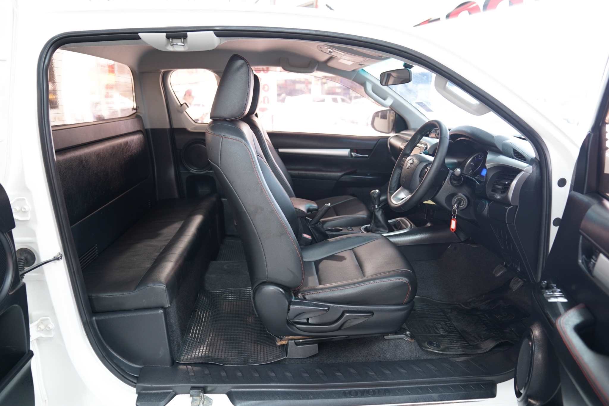 2017 TOYOTA REVO 2.4 E PRERUNNER MT
