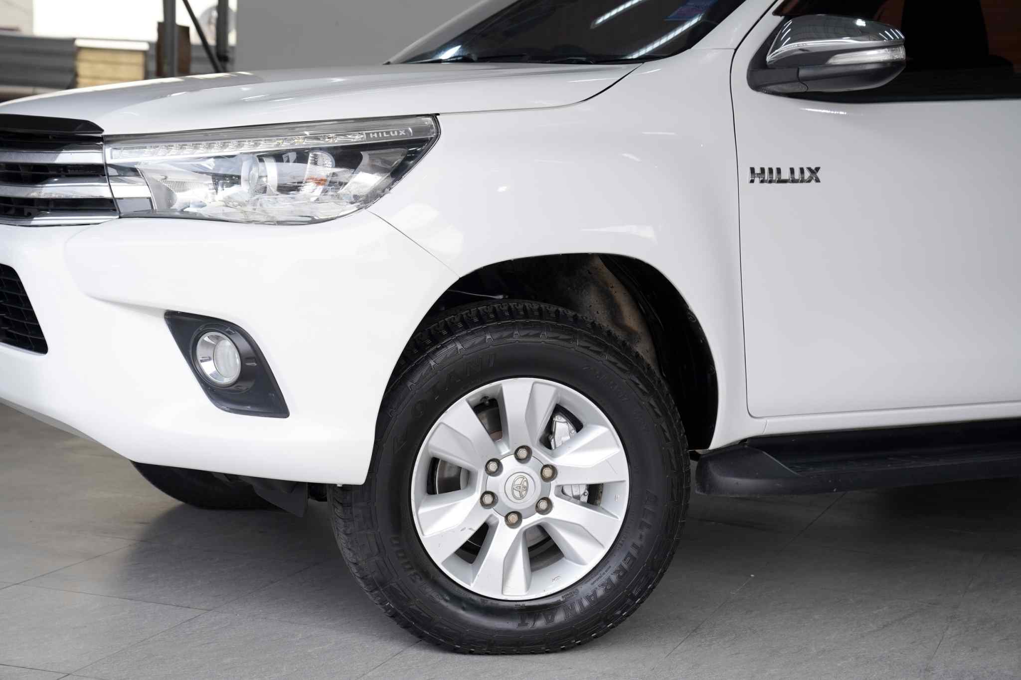 2017 TOYOTA REVO 2.4 E PRERUNNER MT