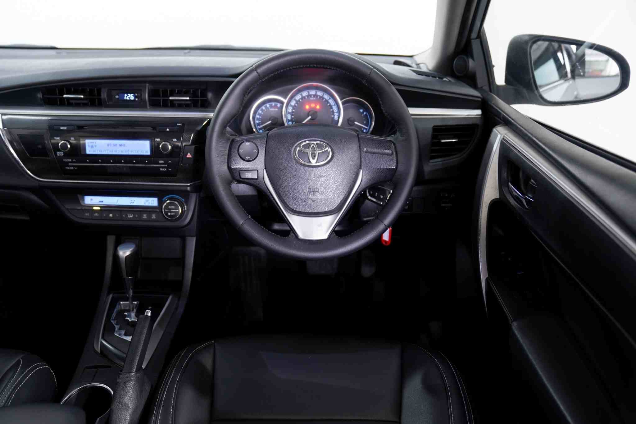 2018 TOYOTA ALTIS 1.8 E AT