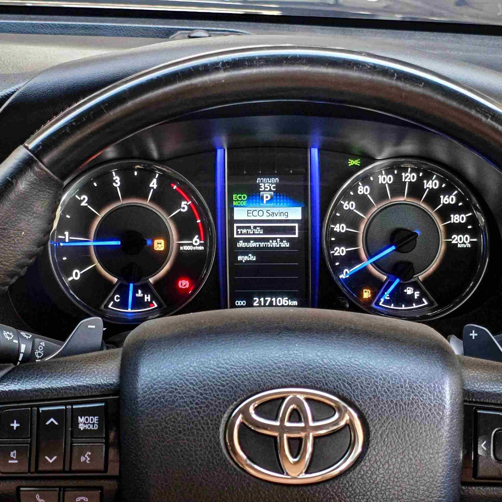 2015 TOYOTA FORTUNER 2.8 V 4WD