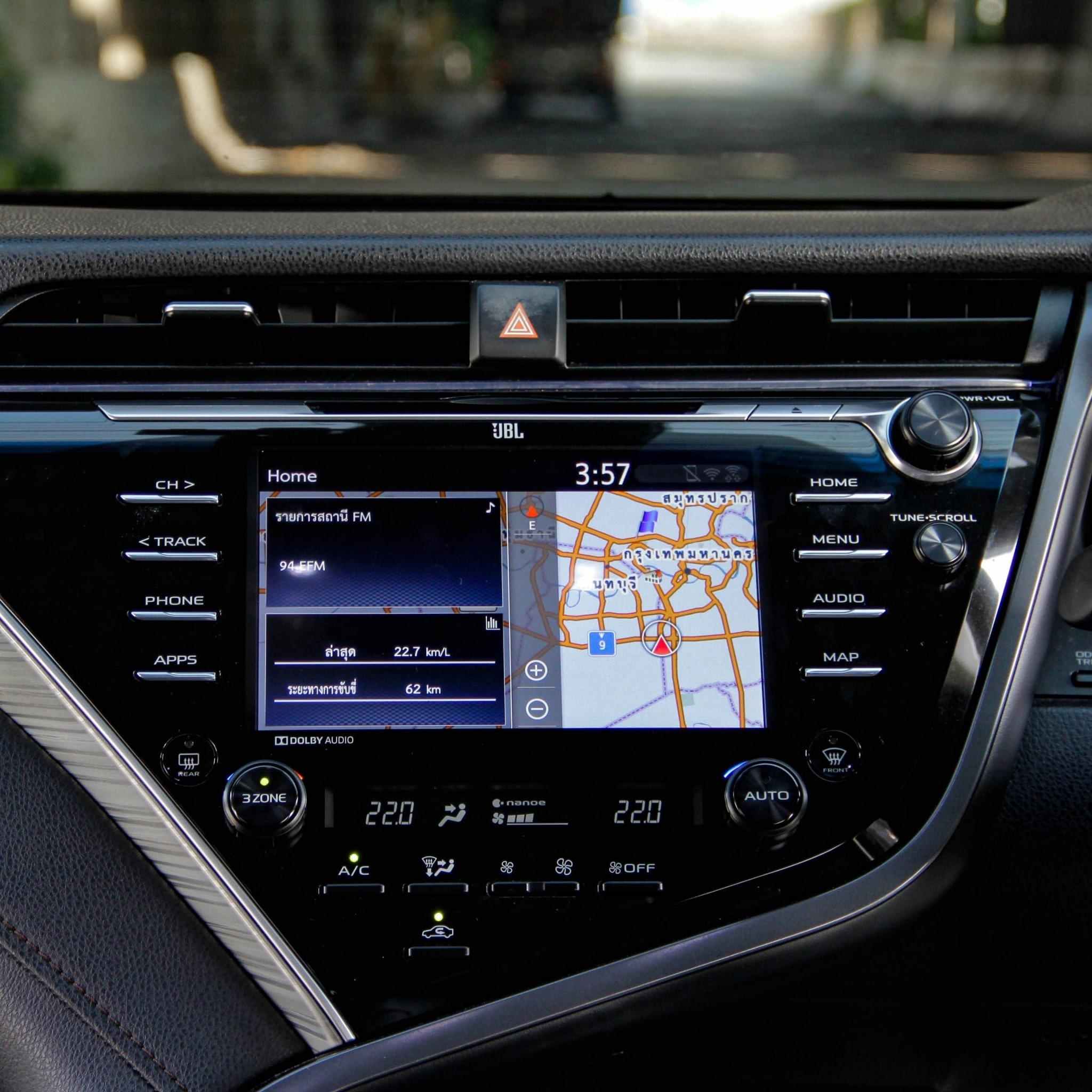 2018 TOYOTA CAMRY 2.5 HEV PREMIUM