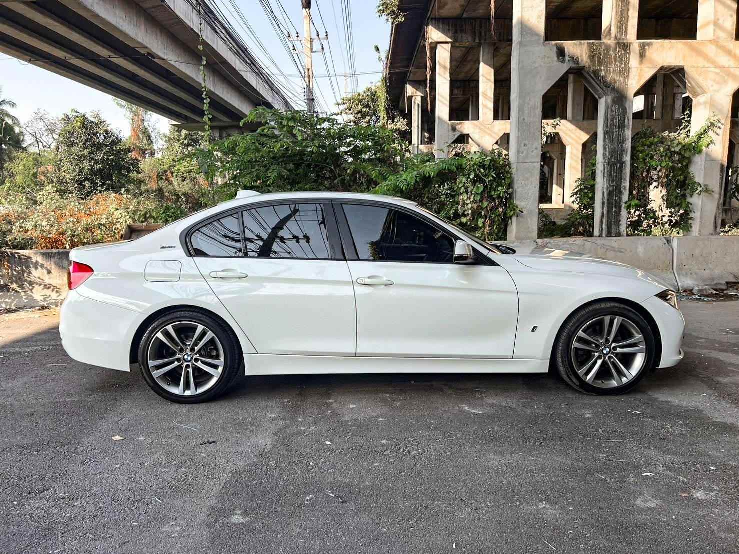 2019 BMW SERIES3 330e 2.0 Sport