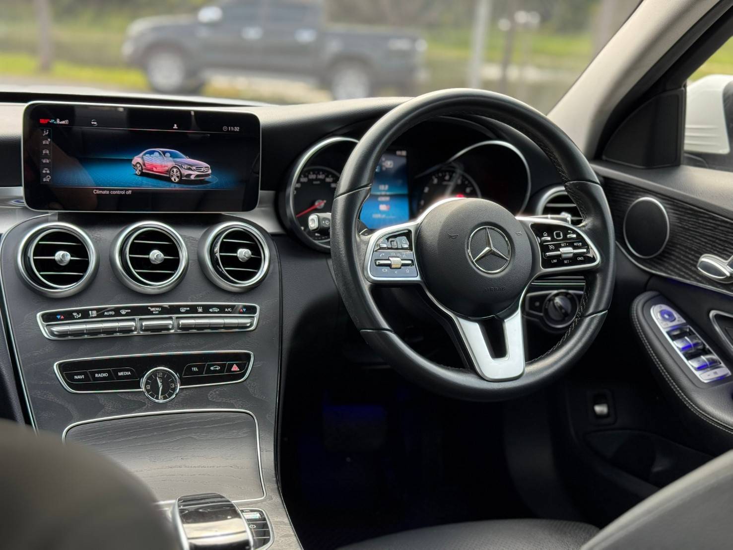 2019 Mercedes Benz C300e Avantgarde