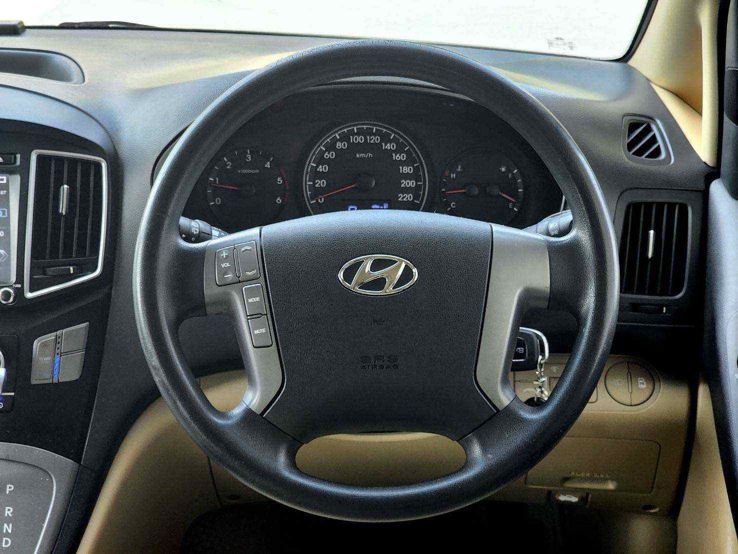2016 Hyundai H1 2.5 Elite A/T