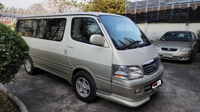 2003 TOYOTA Grand wagon 2.4