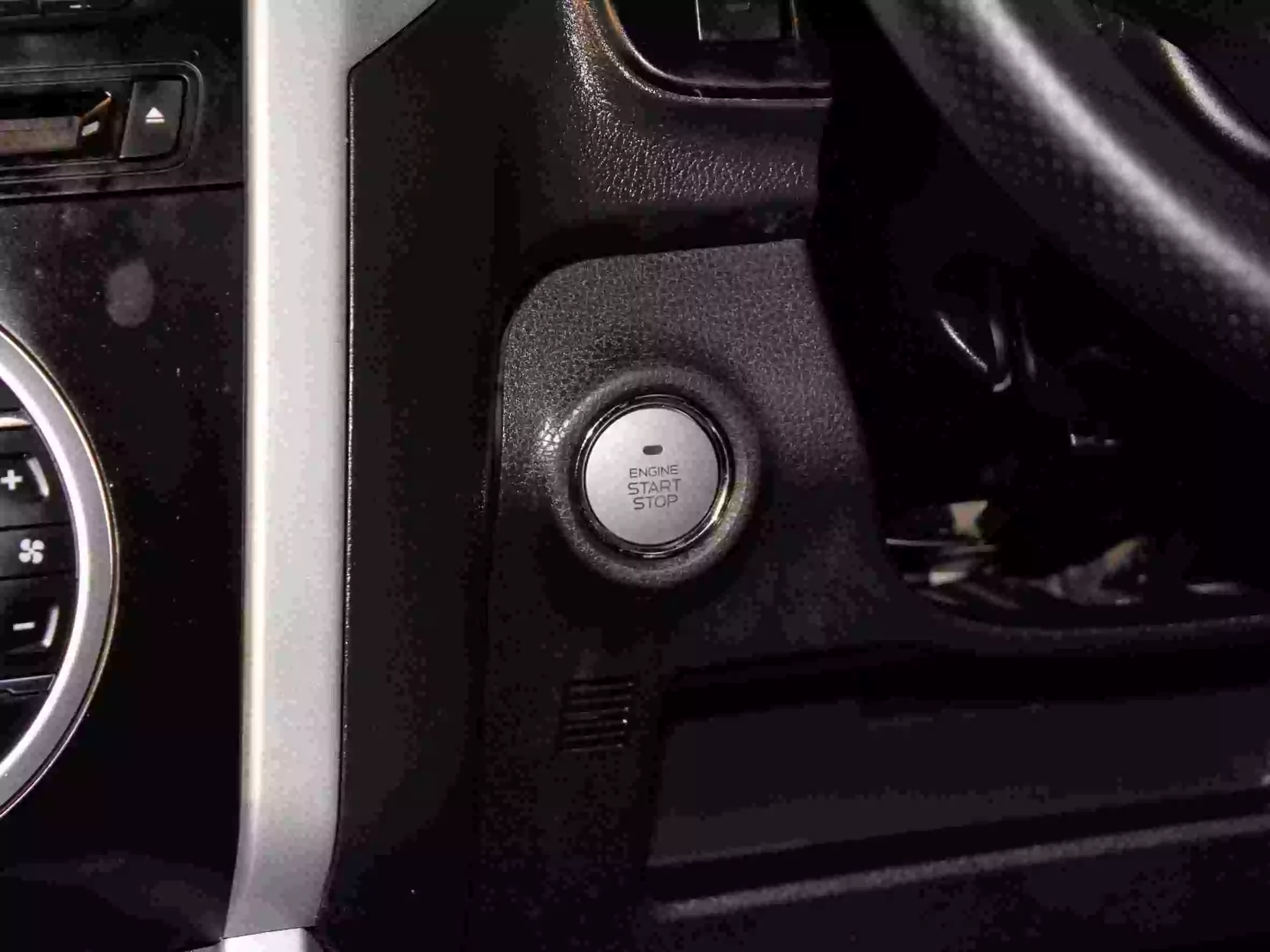 2019 ISUZU MUX 1.9 (DVD Navi)