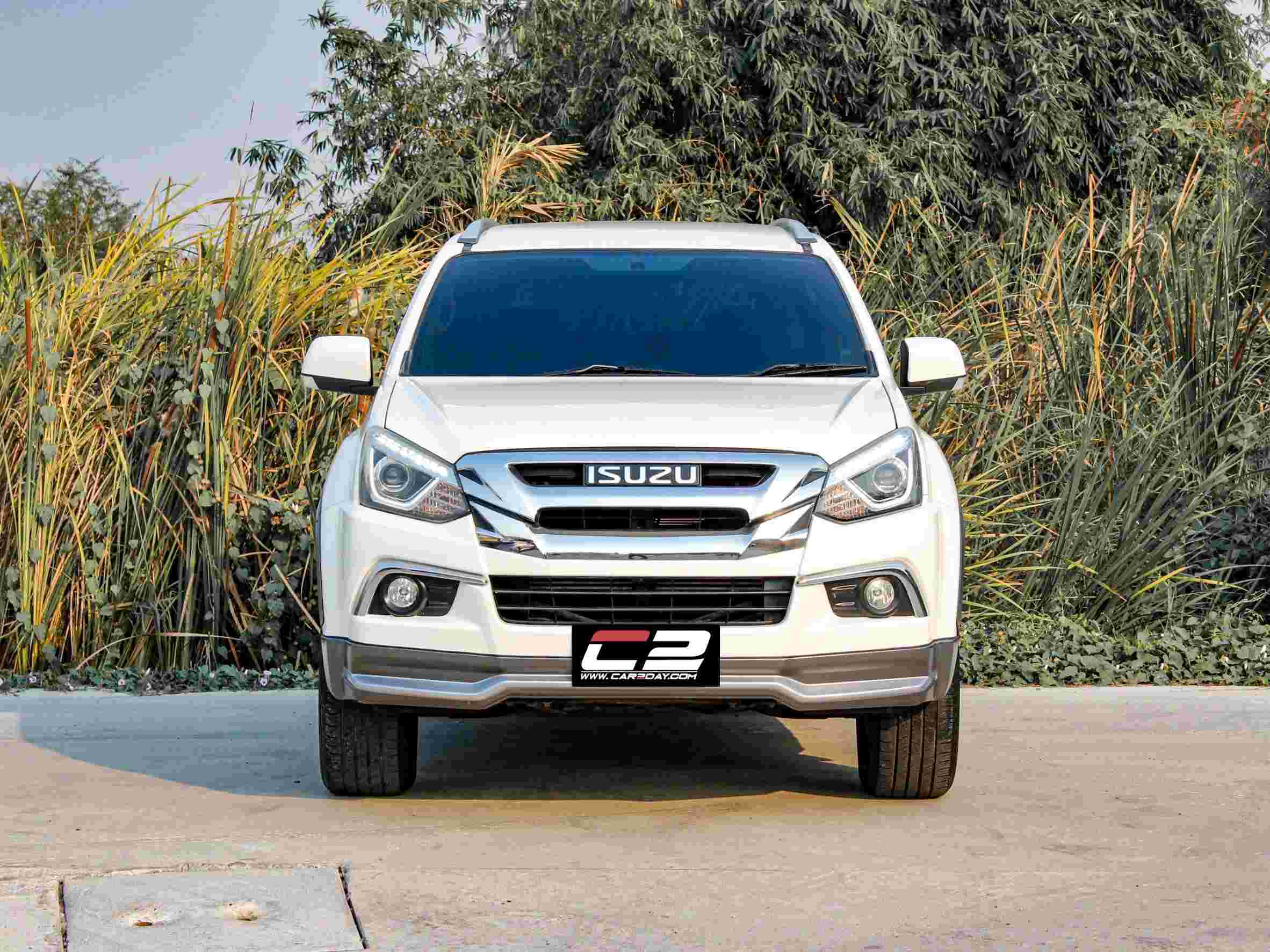 2019 ISUZU MUX 1.9 (DVD Navi)