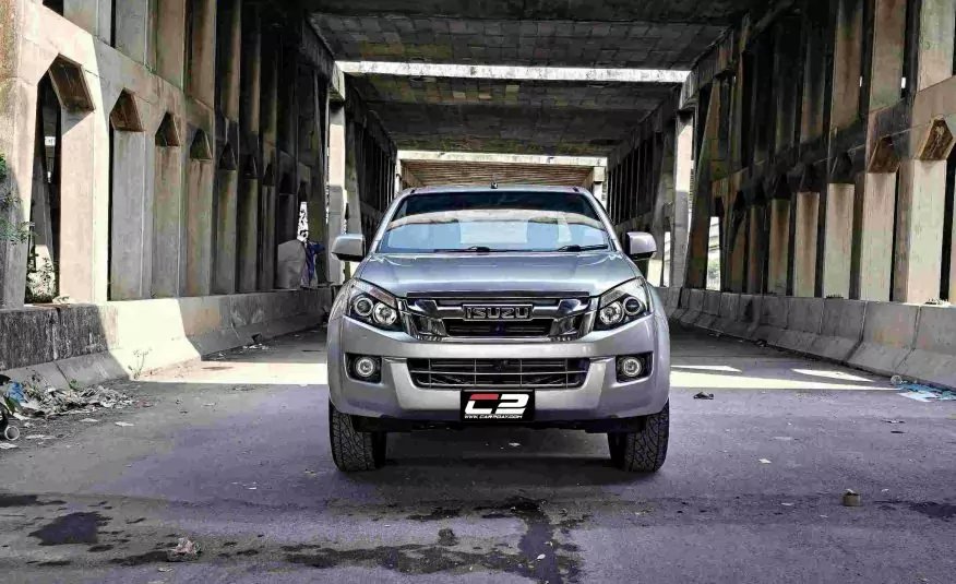 2013 ISUZU DMAX Hi – Lander Cab 2.5 VGS Z