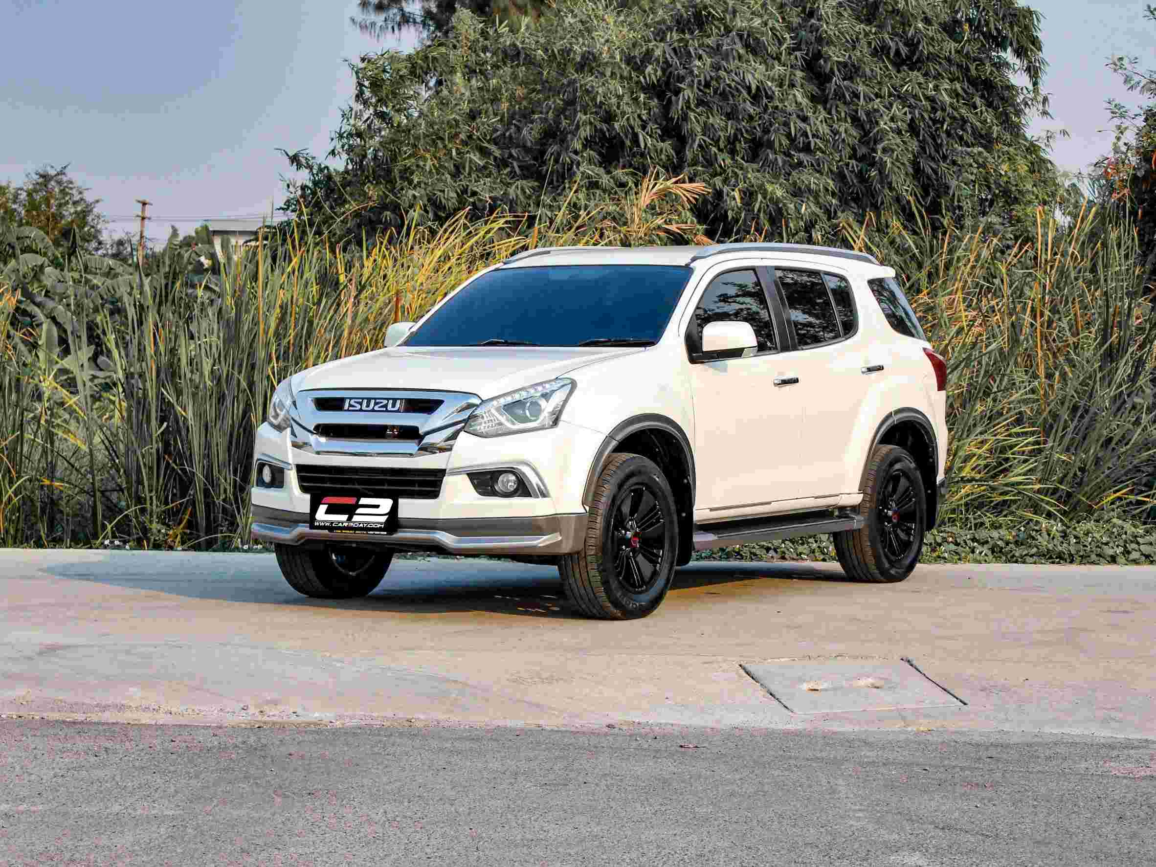 2019 ISUZU MUX 1.9 (DVD Navi)