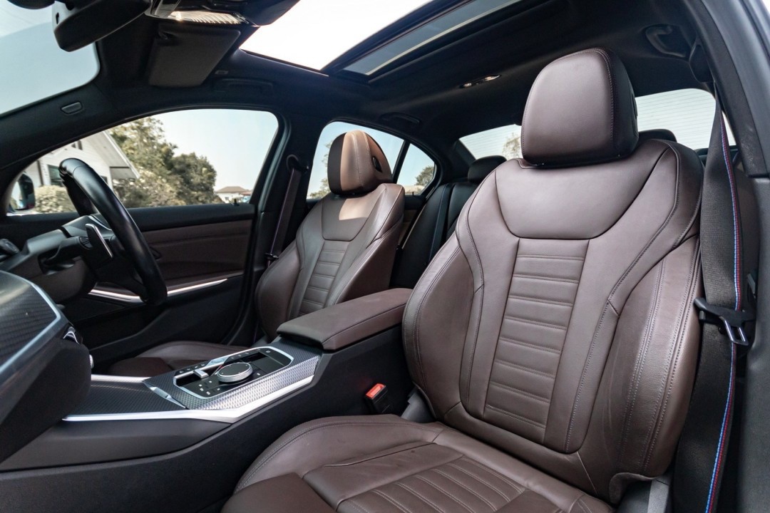 2023 BMW 330e M Sport LCI