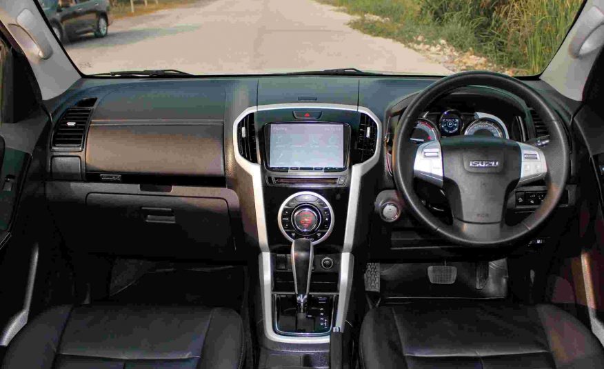 2019 ISUZU MUX 1.9 (DVD Navi)