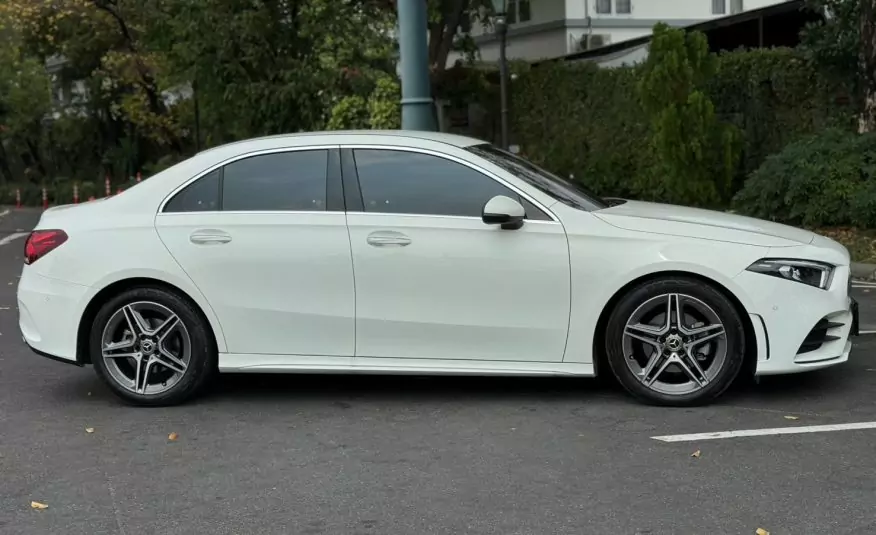 2021 Mercedes Benz A200 AMG