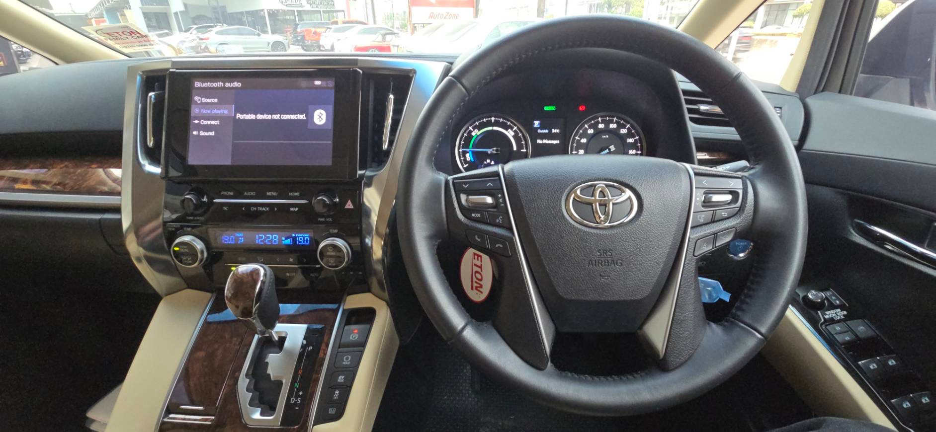 2021 Toyota Alphard 2.5 Hybrid X E Four