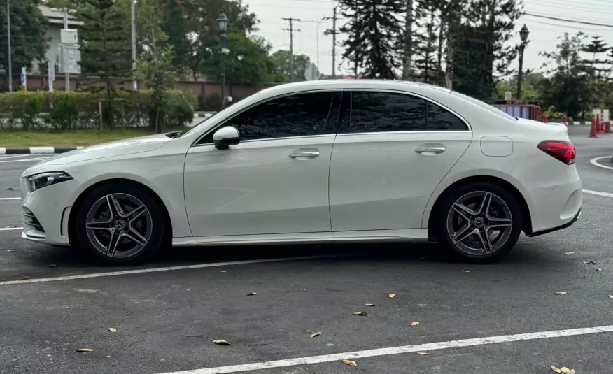 2021 Mercedes Benz A200 AMG