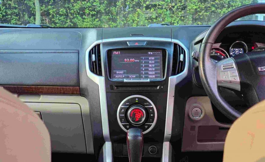 2017 ISUZU MUX 3.0 4WD (DVD Navi)